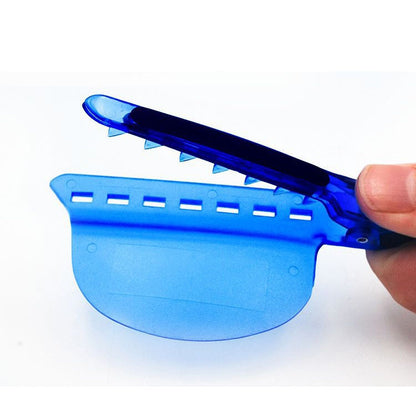 Keratin bonds separator clips